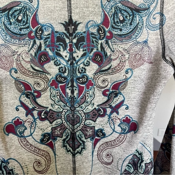 One World Grey Long Sleeve Top Blue Purple Paisley Studs Boho Casual size small - Picture 8 of 15